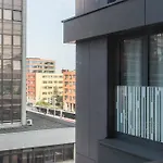 New Modern Apartment With Zizkov Parking